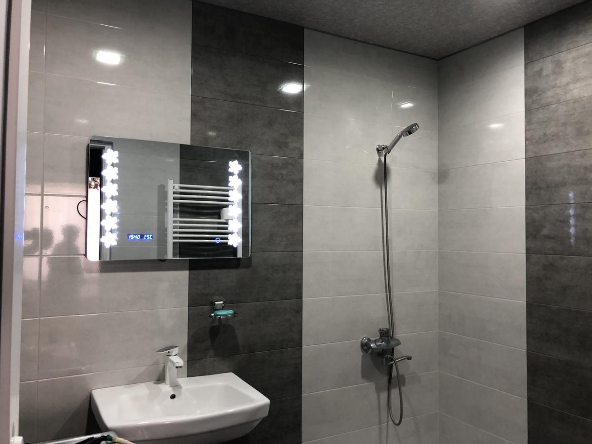 קוטאיסי Guest House Tasunia מראה חיצוני תמונה